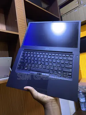 Laptop Dell Latitude 14 E7470 8GB Intel Core i5 SSD 256GB