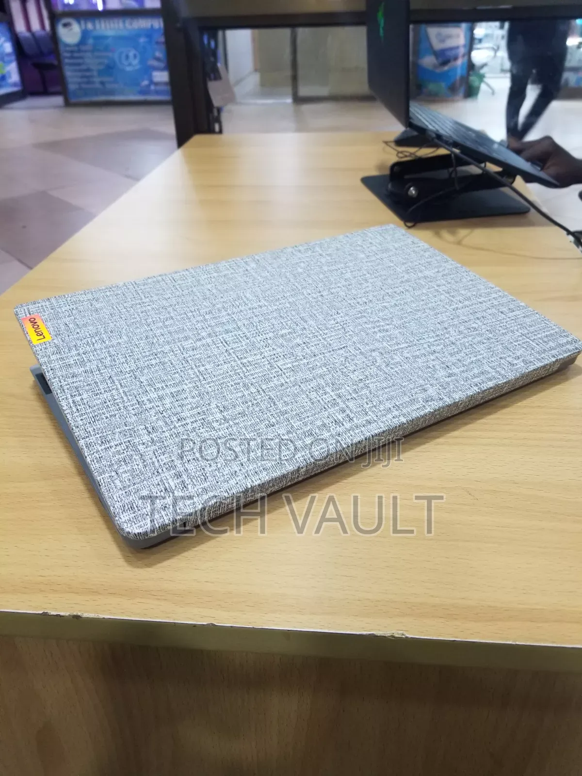 Laptop Lenovo IdeaPad 130 8GB Intel Core i7 SSD 256GB