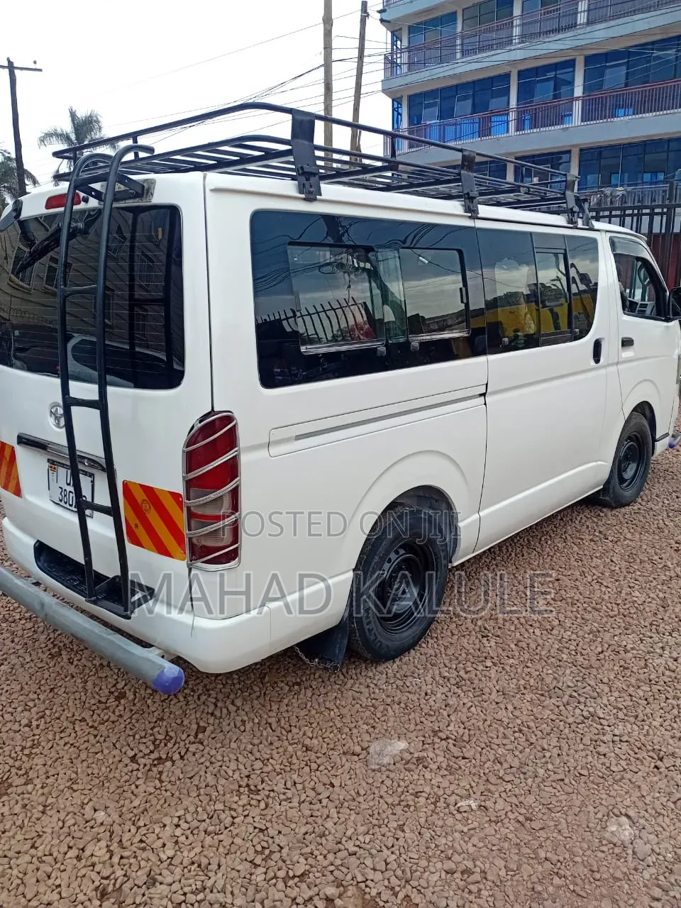 Toyota HiAce 2012 White
