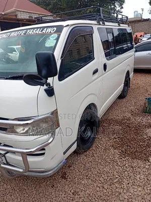 Toyota HiAce 2012 White