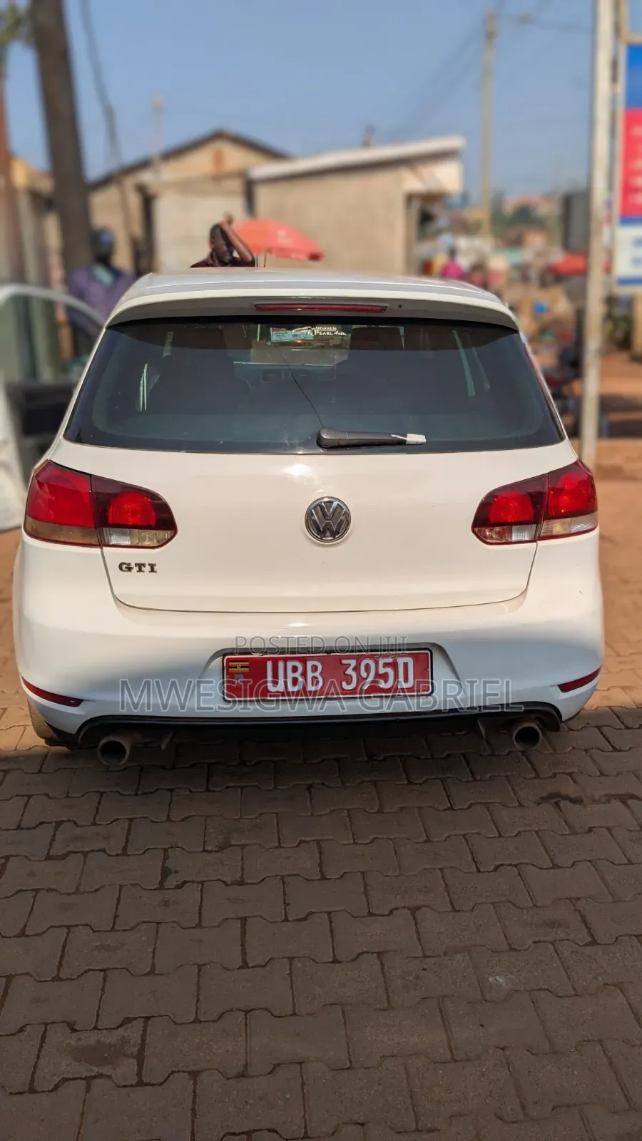 Volkswagen Golf GTI 2010 White