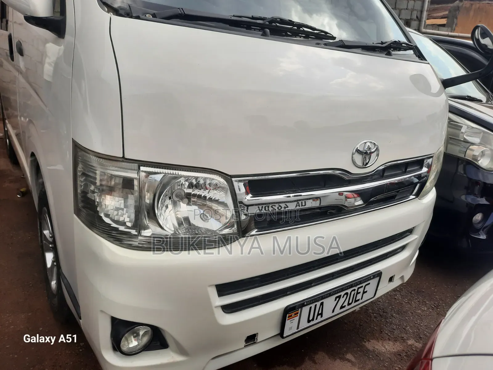 Toyota HiAce 2014 White