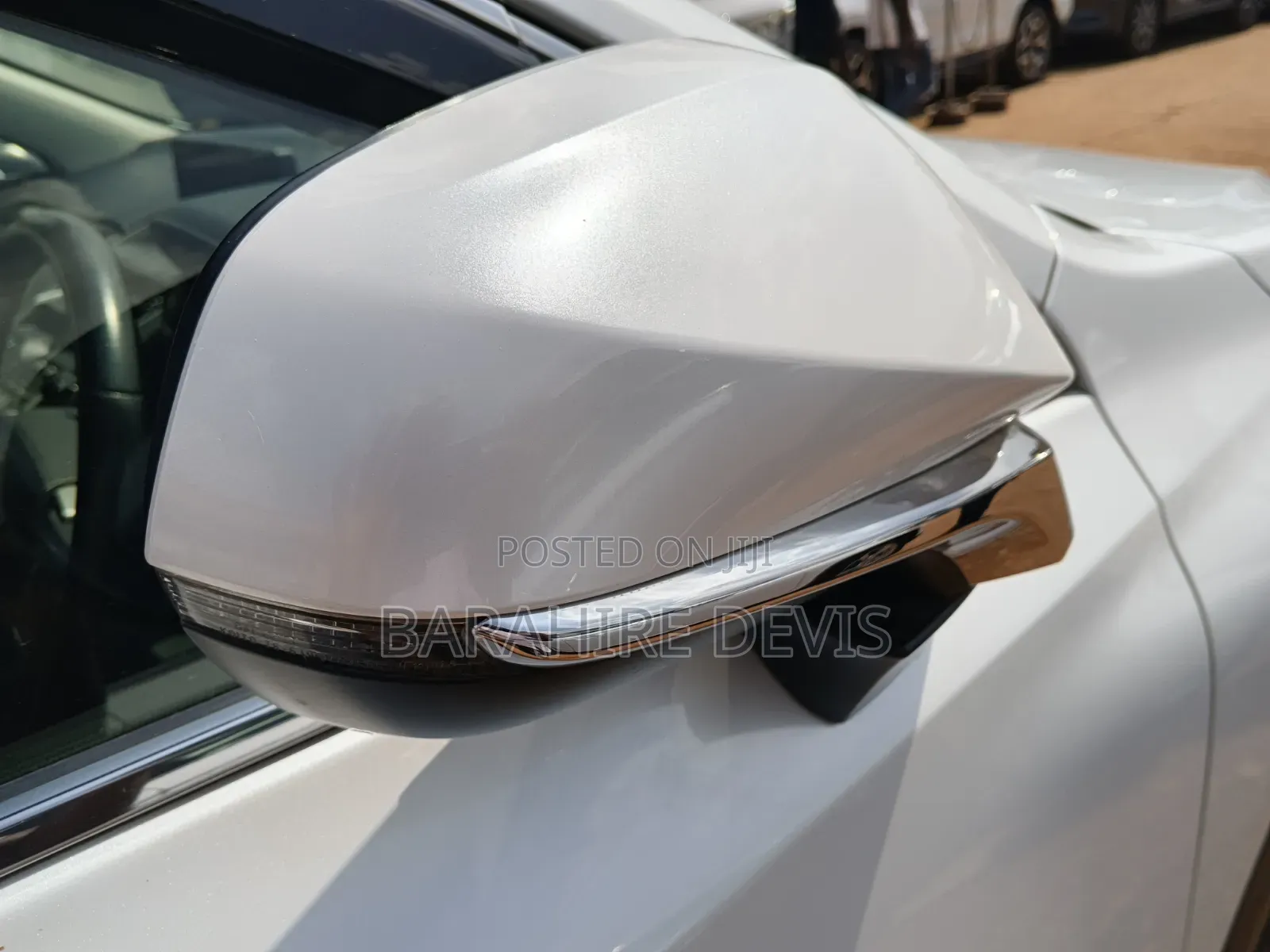 Nissan NP300 2022 White