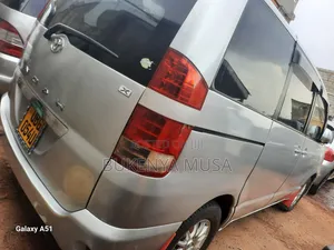 Toyota Noah 2007 Silver