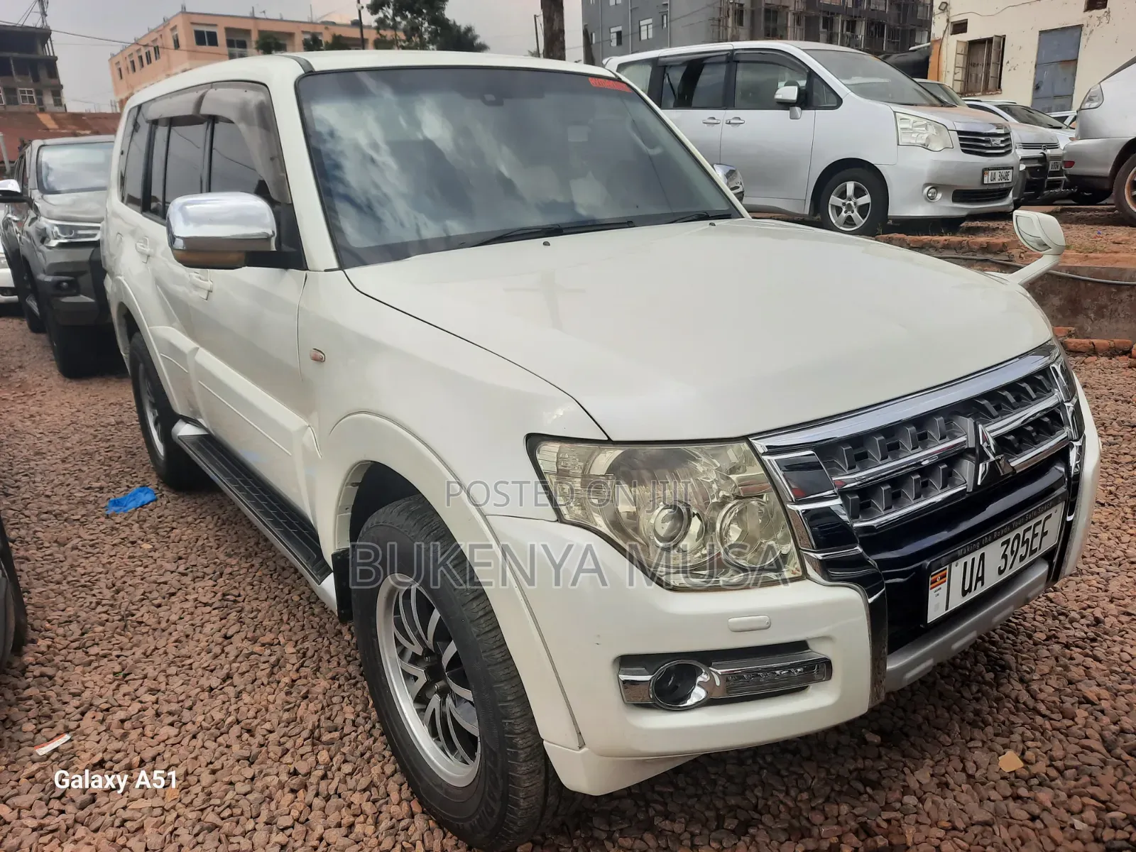 Mitsubishi Pajero 2010 White