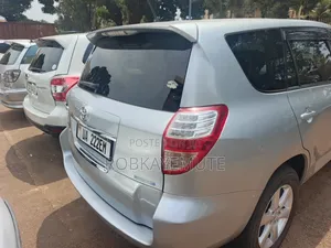 Toyota Vanguard 2009 Silver