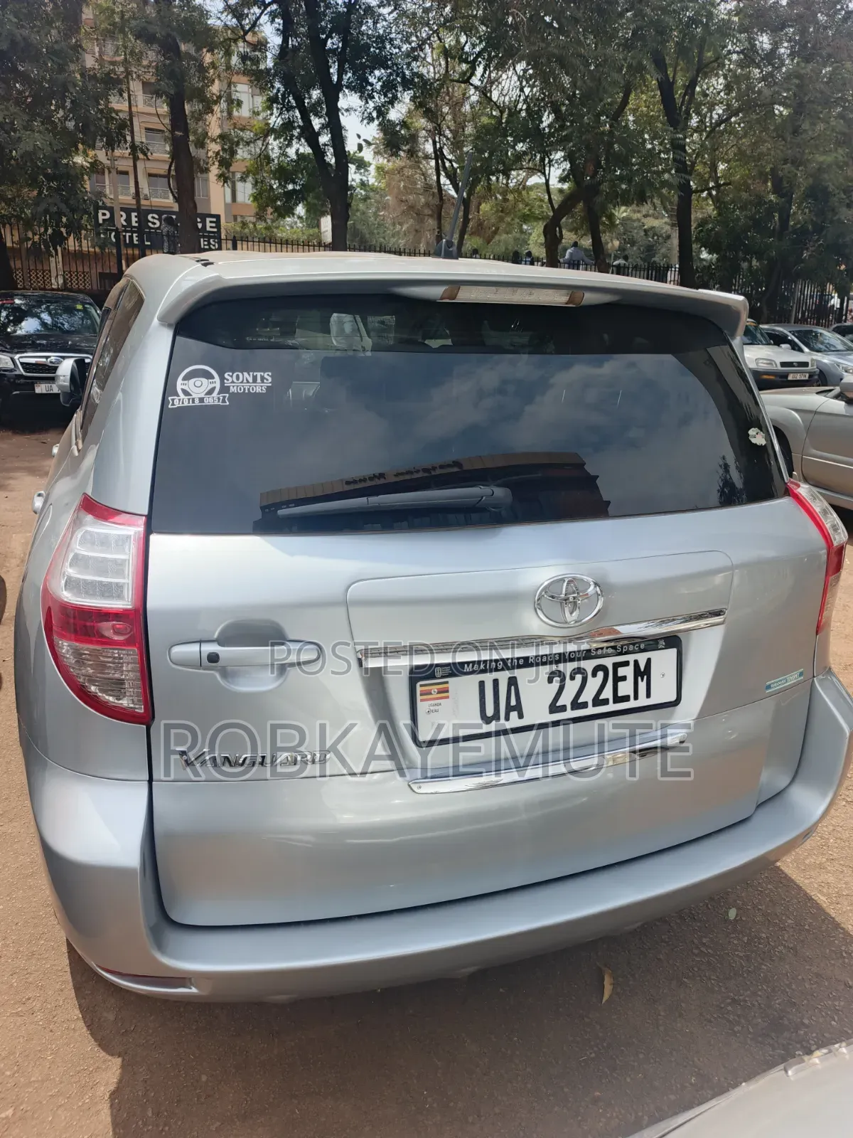 Toyota Vanguard 2009 Silver