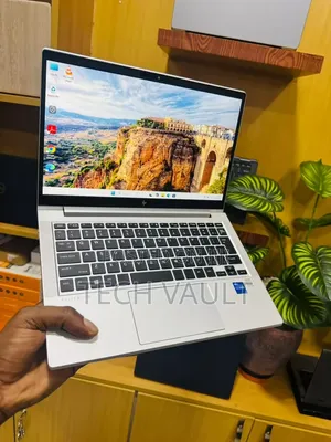 New Laptop HP EliteBook 645 G9 16GB Intel Core i5 SSD 512GB