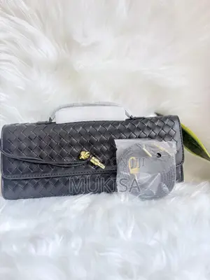 Intricate Woven Texture Across the Entire Bag
