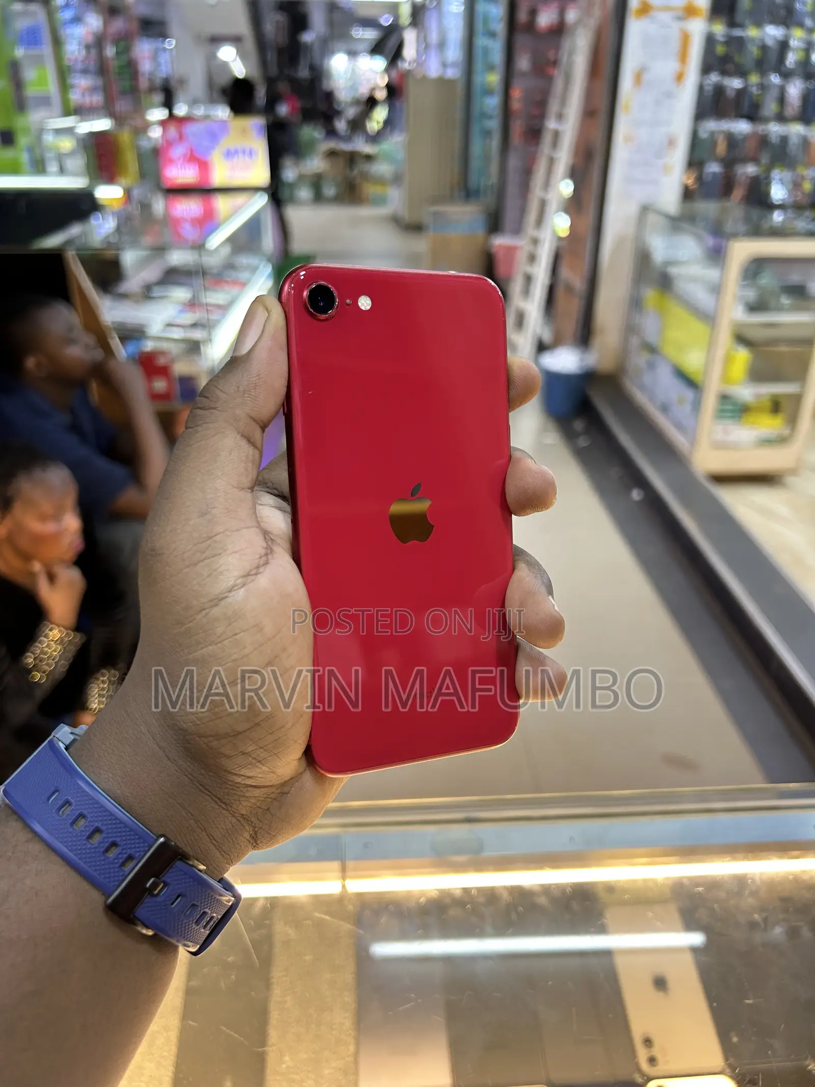 Apple iPhone SE (2020) 64 GB Red