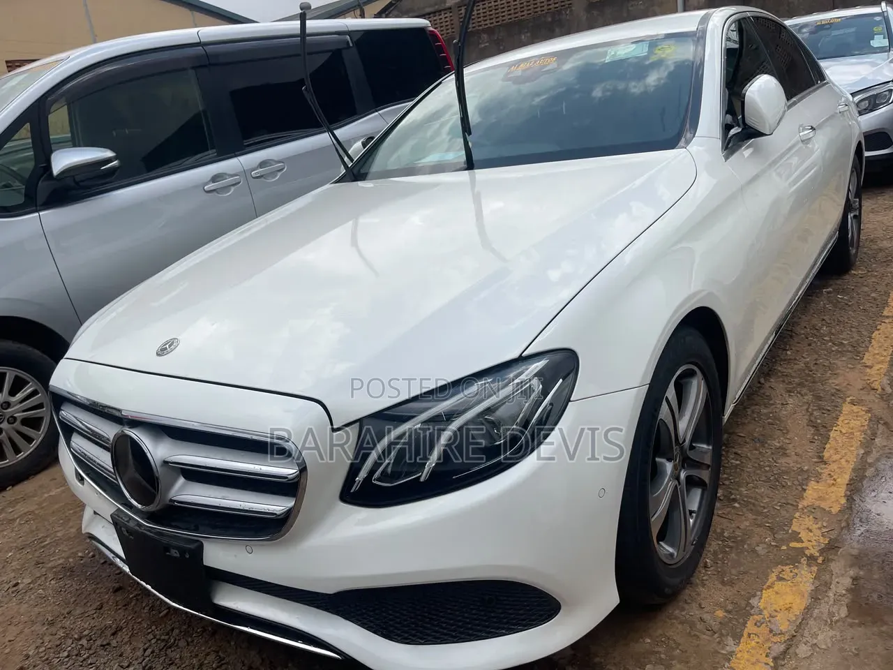 Mercedes-Benz C200 2018 White