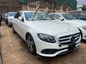 Mercedes-Benz C200 2018 White