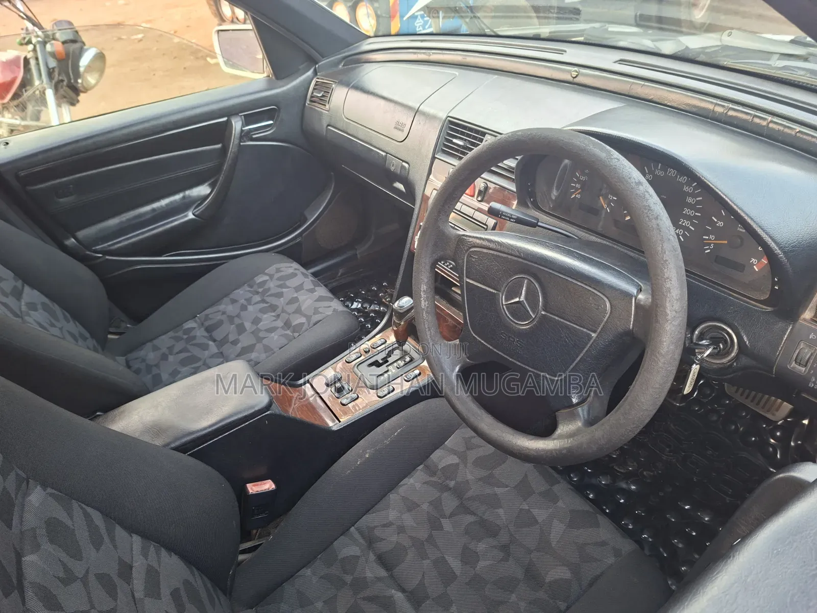 Mercedes-Benz C200 2003 Silver