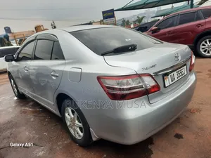 Toyota Premio 2011 Silver