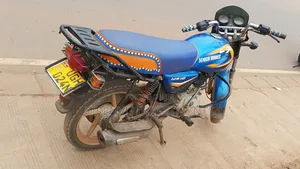 Bajaj Boxer 125 2024 Blue