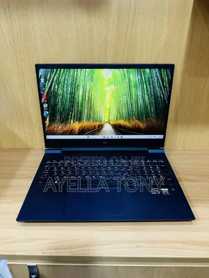 New Laptop HP Victus 16 16GB AMD Ryzen 5 SSD 512GB