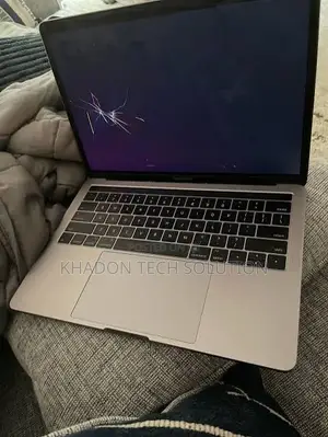 MacBook Screen Replacement
