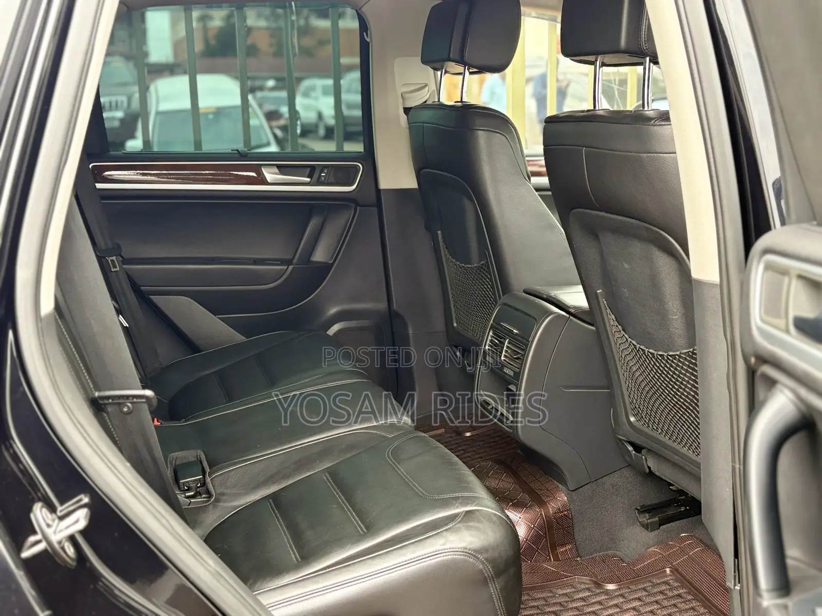 Volkswagen Touareg 2012 Black