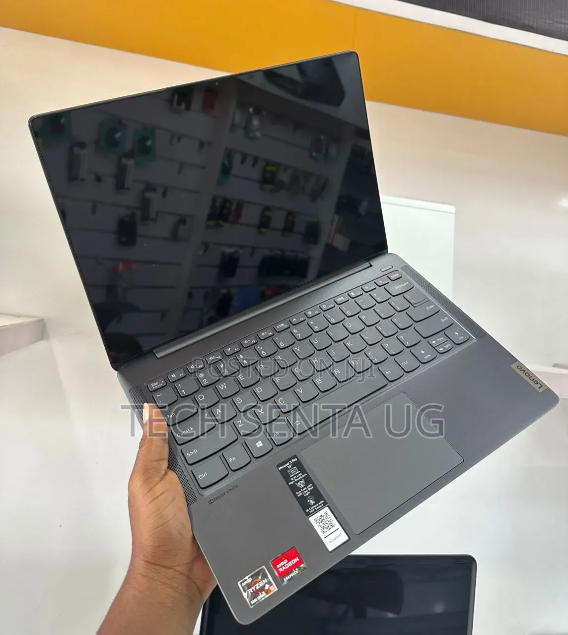 Laptop Lenovo 16GB AMD Ryzen 7 SSD 512GB