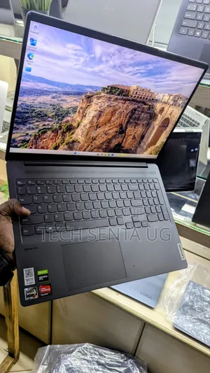 Laptop Lenovo 16GB AMD Ryzen 7 SSD 512GB
