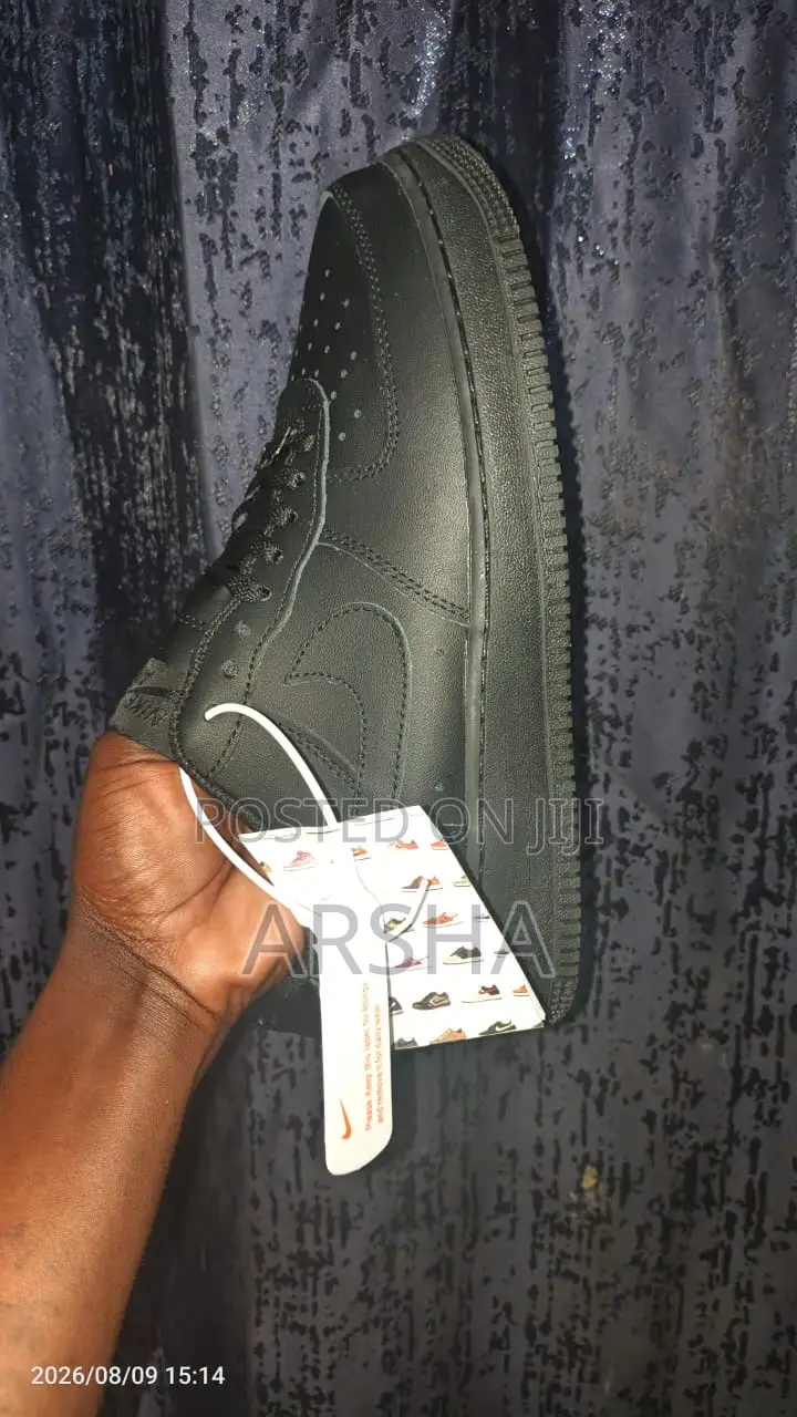 Nike Air Force 1