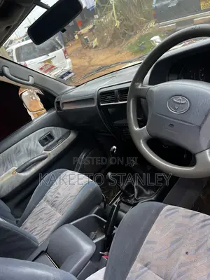Toyota Land Cruiser Prado 2000 Silver
