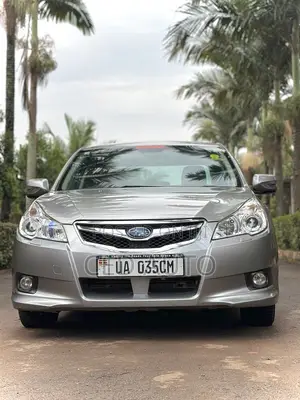 Subaru Legacy 2012 Silver