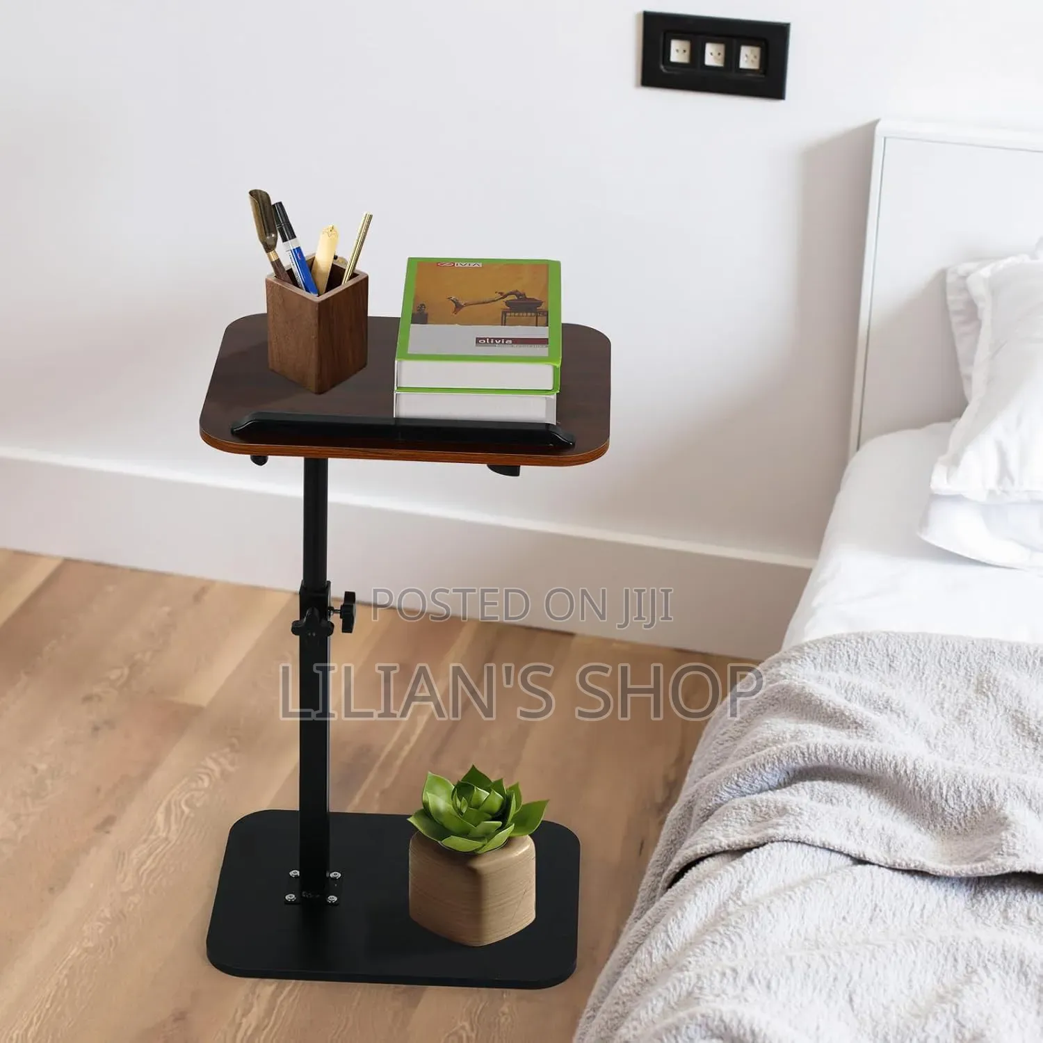 Adjustable C-Shaped Side Table 360° Swivel Tilt 