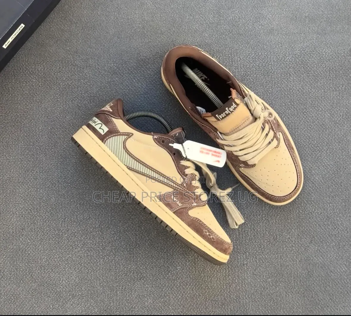 Brown,low-Top Sneakers the Nike Air Jordan 1 Low X Travis Scott - cheap