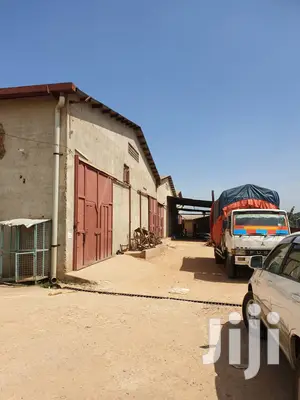 Warehouse In Kitetika For Rent