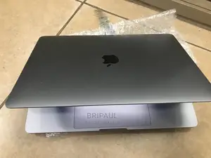 Laptop Apple MacBook Pro 2017 8GB Intel Core I5 SSHD (Hybrid) 256GB