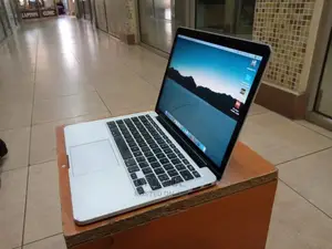 Laptop Apple MacBook Pro 2015 8GB Intel Core I5 SSD 256GB