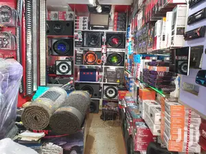 Car Music System and Accessories for Luxury