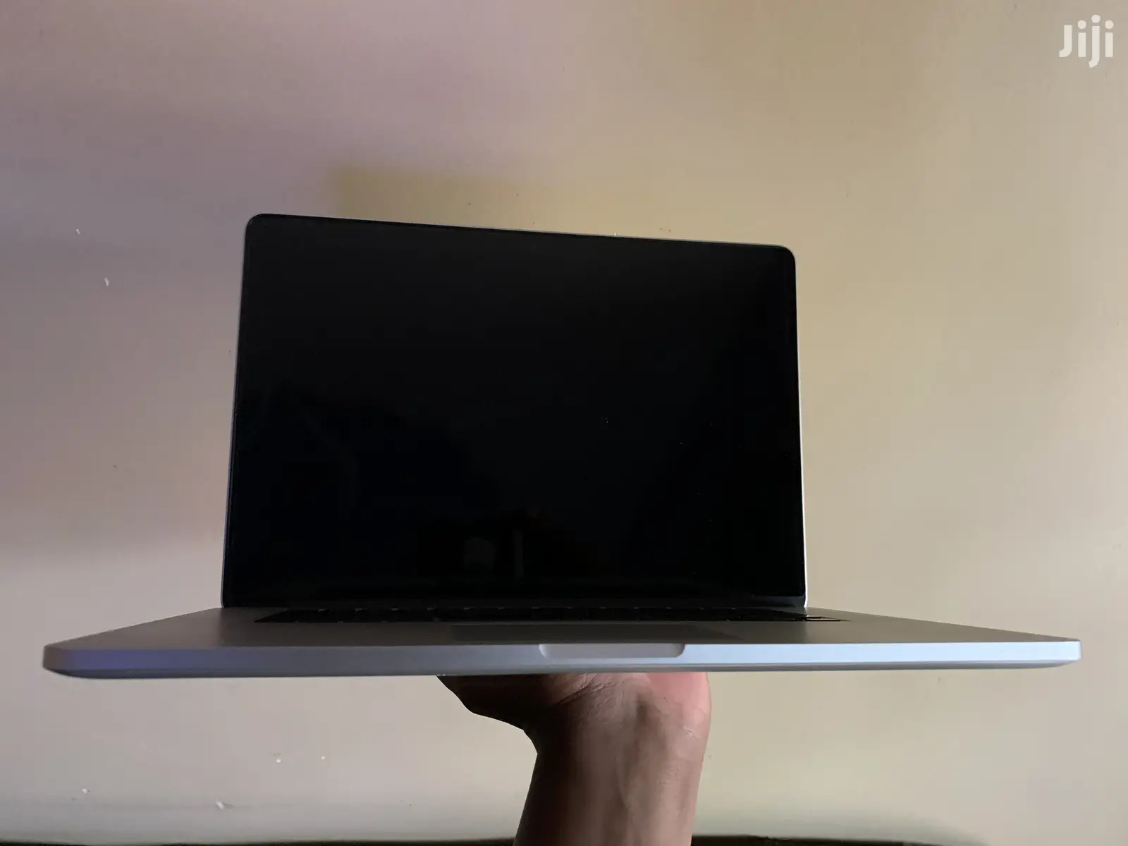 Laptop Apple MacBook Pro 16GB Intel Core i7 SSD 512GB