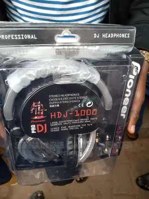 Pioneer DJ Head Phones