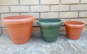 Plastic Flower Pots