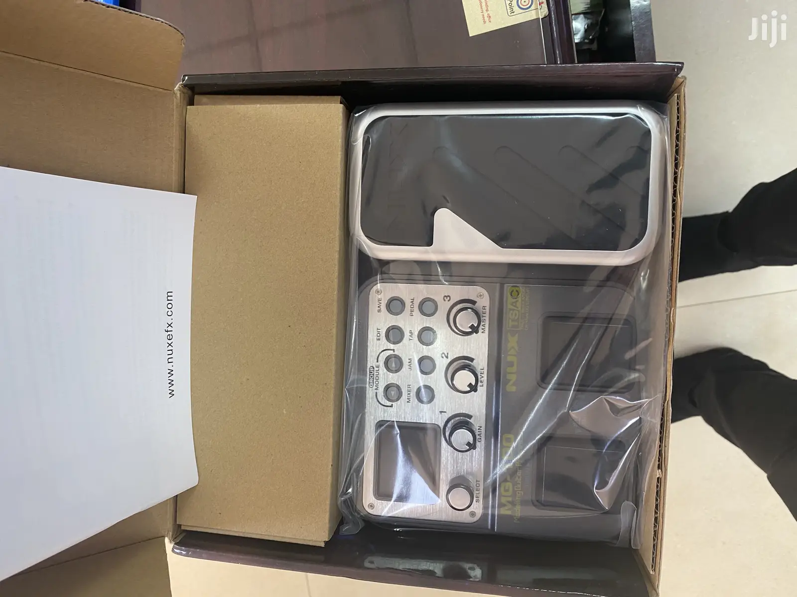 Mg 100 Guitar Effects Pedal