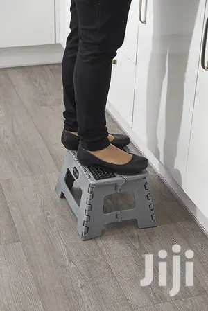 UK Addis Folding Step Stool Table