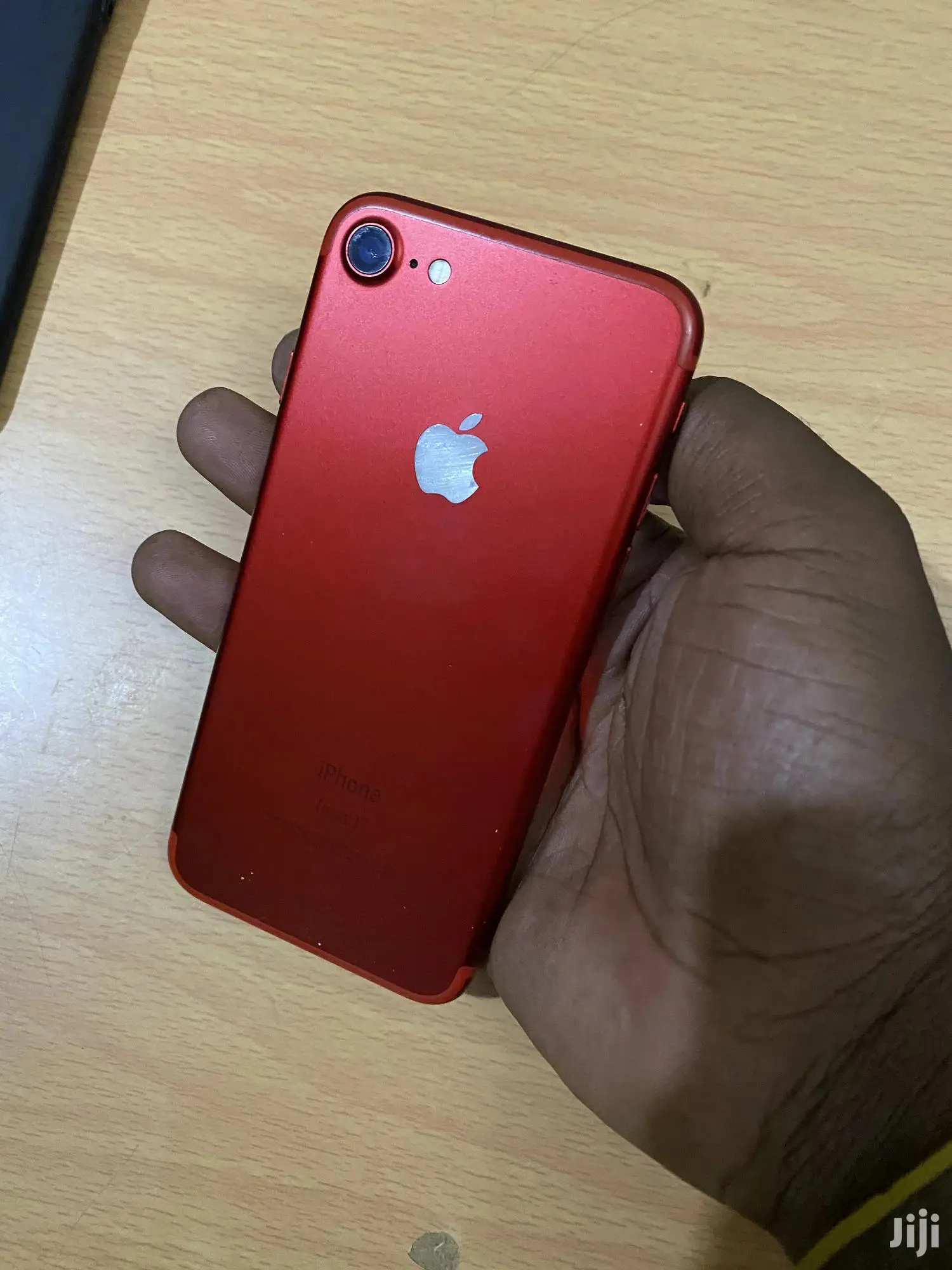Apple iPhone 7 32 GB Red