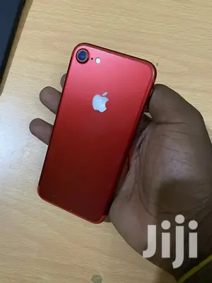 Apple iPhone 7 32 GB Red