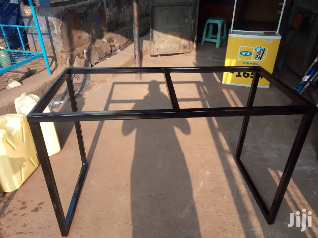 Modern Table/ Desk
