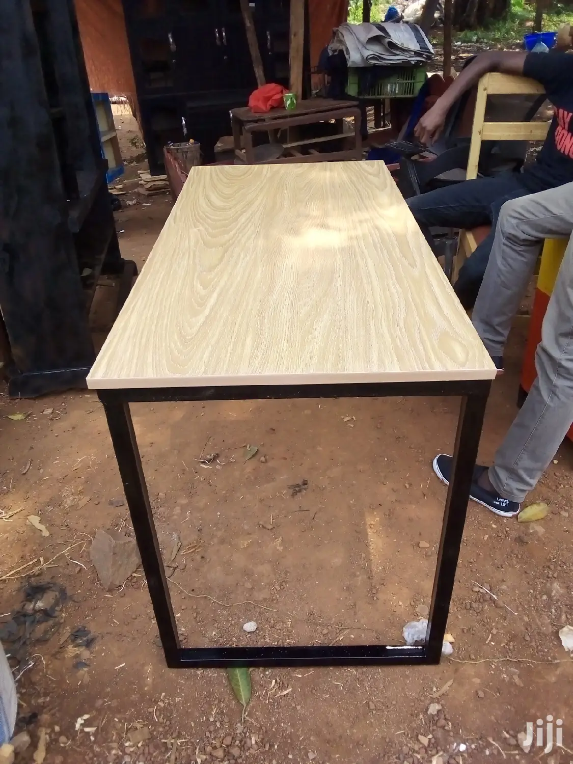 Modern Table/ Desk