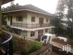 2bdrm House in Kampala for rent