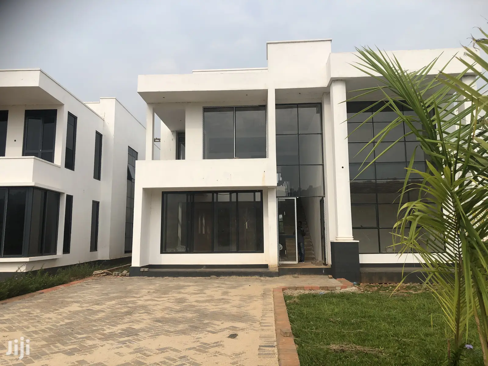 Bwebajja Mansions Under Construction on Sale