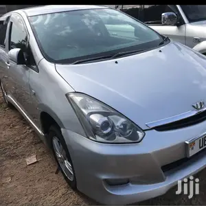 Toyota Wish 2006 For Hire