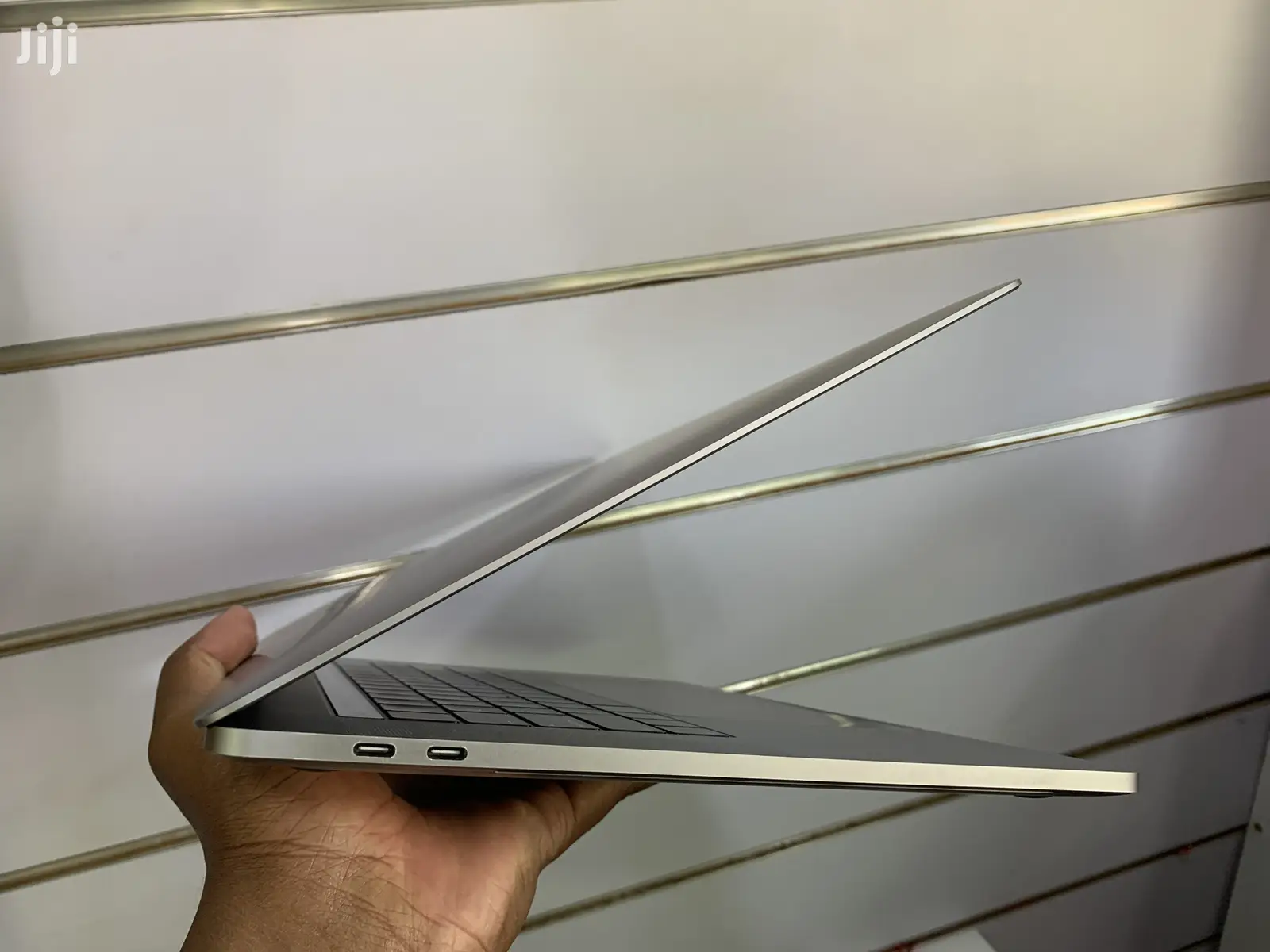 Laptop Apple MacBook Pro 16GB Intel Core i9 SSD 512GB