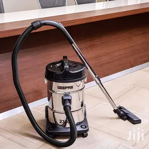 Geepas 23L Stainless Steel 2 in 1 Vacuum Cleaner 2300W