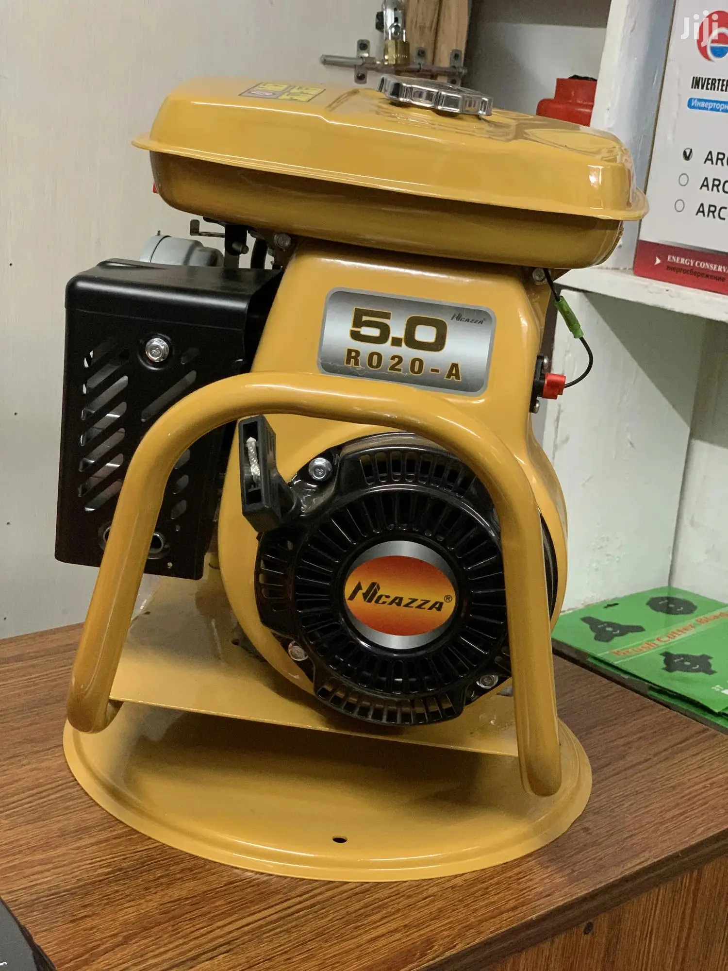 Poker Vibrator Machine