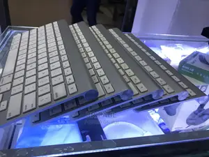 Apple Magic Wired Wireless Keyboard