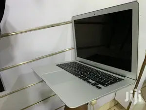 Laptop Apple MacBook Air 8GB Intel Core i5 SSD 128GB